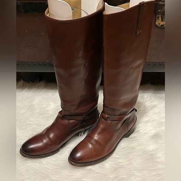 Frye Lindsay Plate Rich Brown Riding Boots - Picture 2 of 16